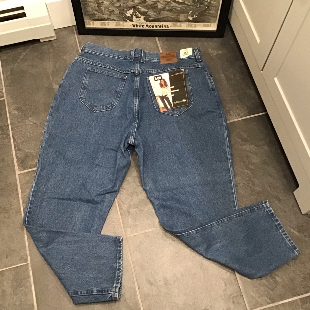 Lee Relaxed Fit Tapered Leg High Waisted Mom Jean Medium Dark Wash 20WP